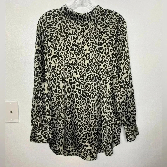 Ann Taylor Loft Animal Print Long Sleeve Blouse - Picture 2 of 8